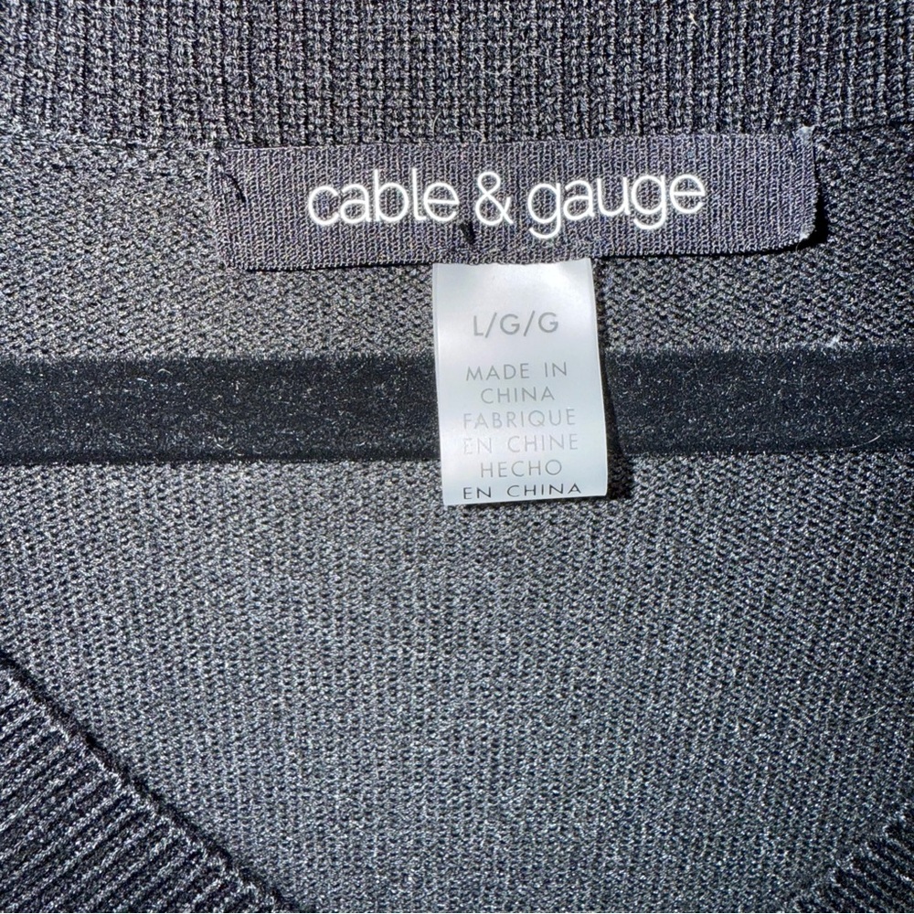 Women's Cable & Gauge Black V-Neck Sweater - Picture 3 of 4